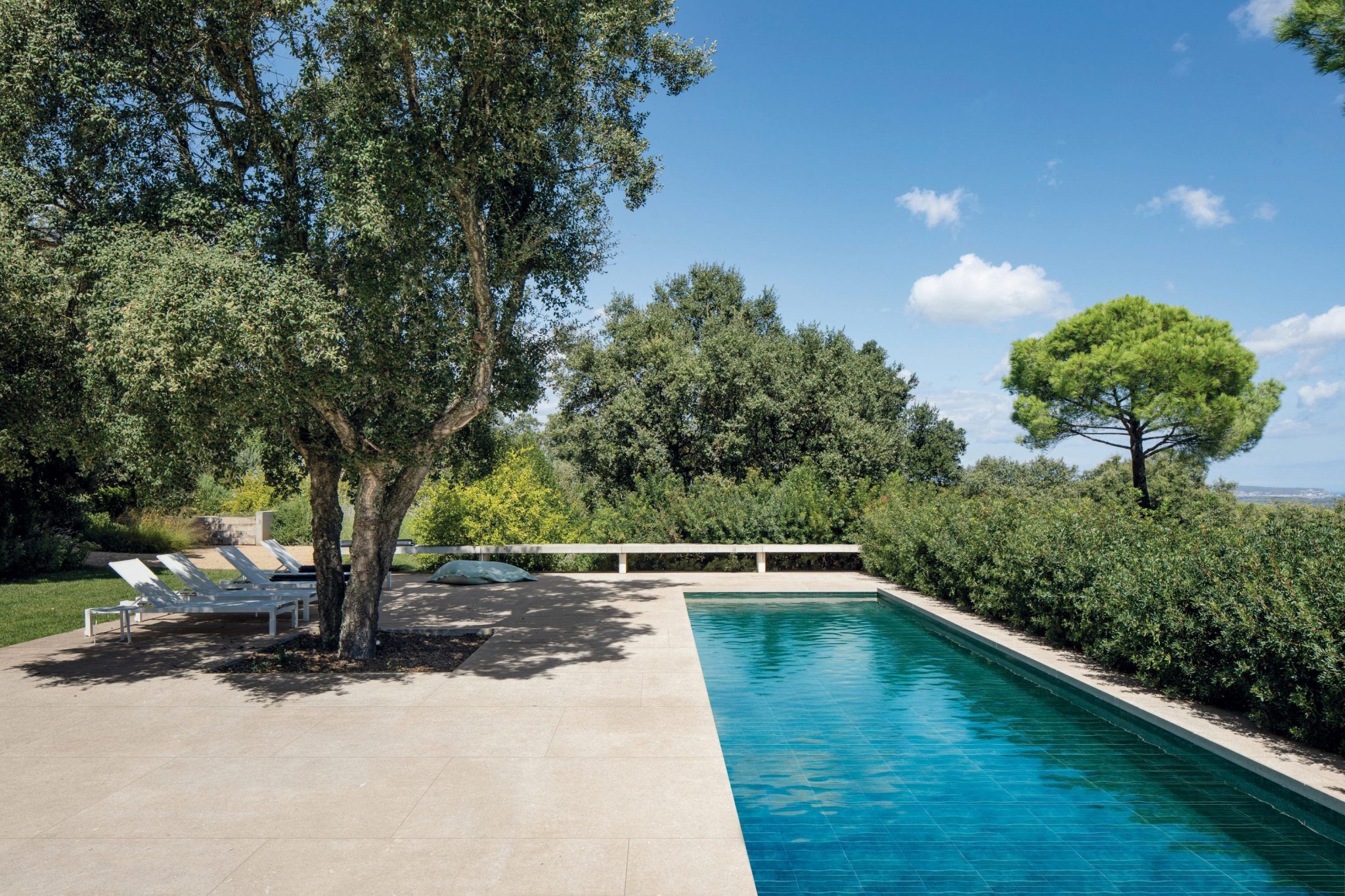 Amb 16_Arena Bianco 60x120_Listello laguna 5,7x23,2
