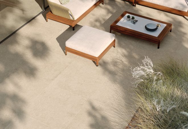 ir-vs-limestone_beige-_-antslip_stru-12060_100100-amb5_part1-outdoor_living