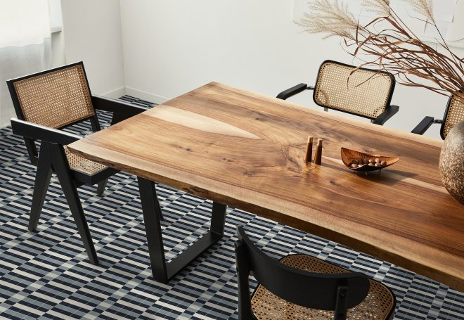 Interior,Design,Of,Stylish,Dining,Room,Interior,With,Family,Wooden
