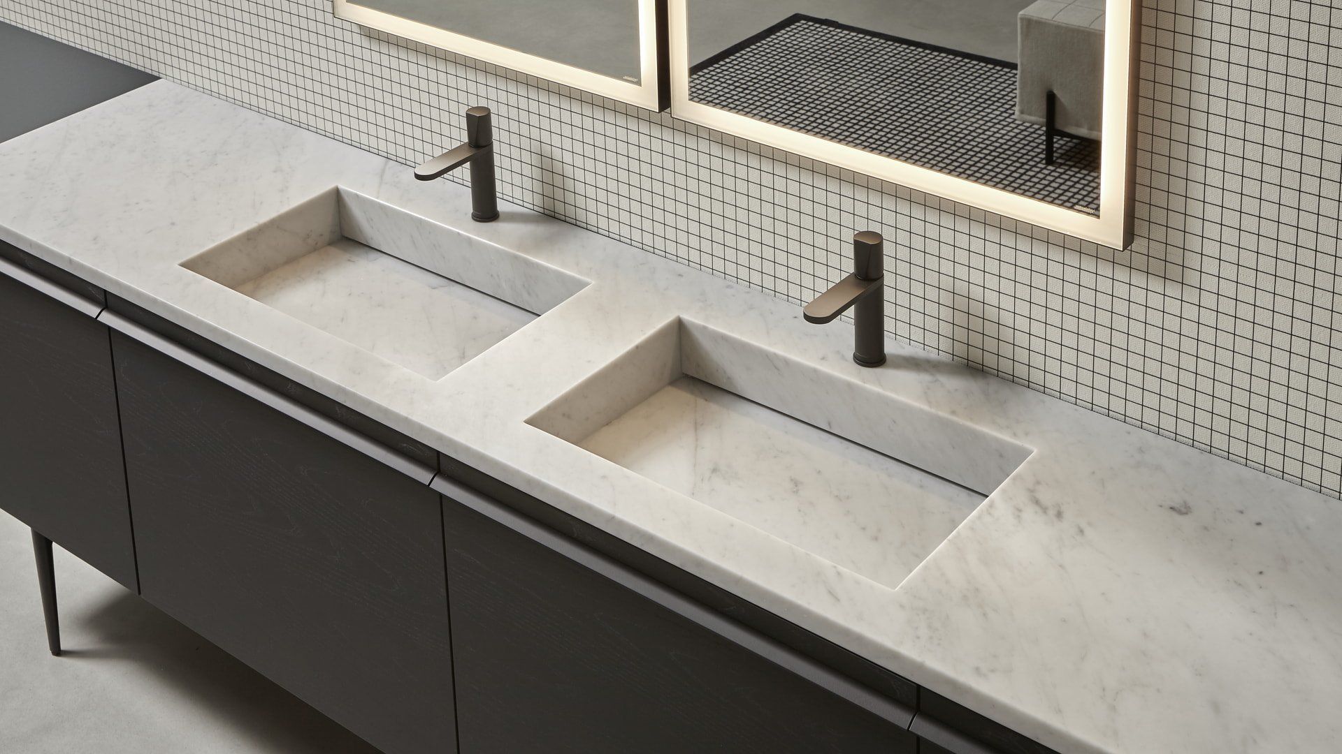 02_al_showroom_2023_01_10_borderline_olmo_top_carrara_05_1675776389087